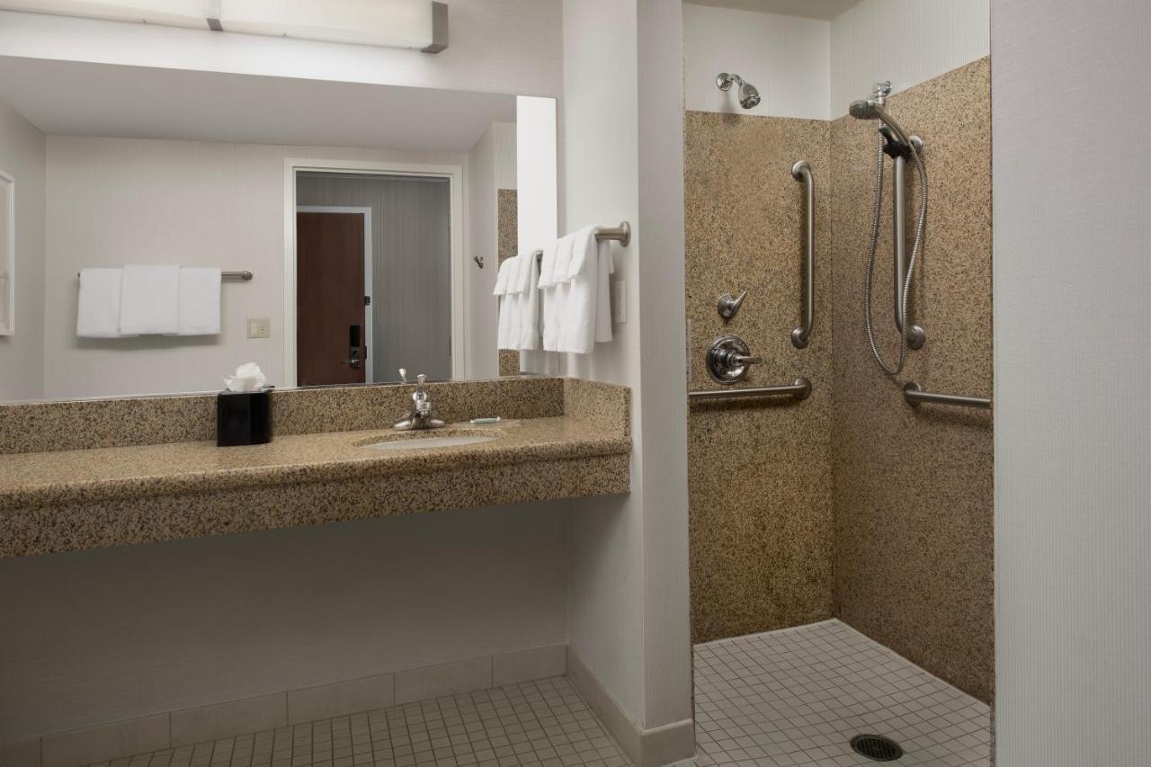 Courtyard By Marriott Seattle Kirkland Otel Dış mekan fotoğraf
