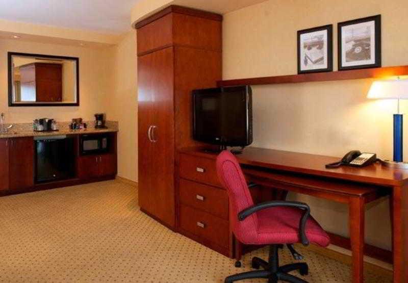Courtyard By Marriott Seattle Kirkland Otel Oda fotoğraf